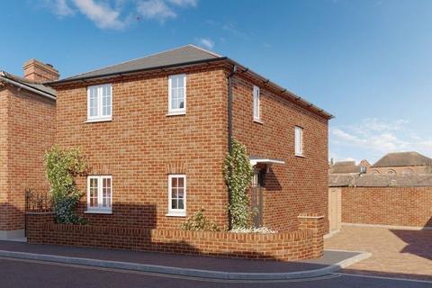 2 bedroom detached house for sale, Newark Lane , Ripley, Woking, Surrey, GU23 6BZ