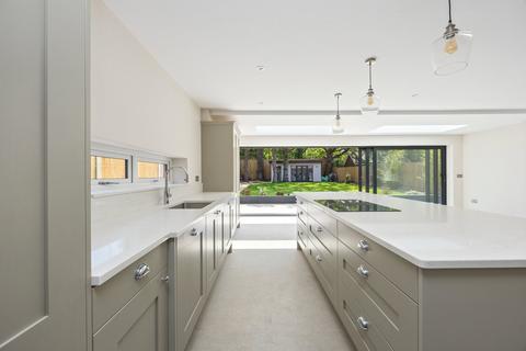 2 bedroom detached house for sale, Newark Lane , Ripley, Woking, Surrey, GU23 6BZ