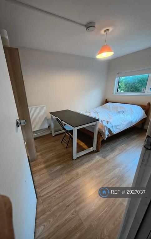 House in Cambridge, Chesterton - View 2