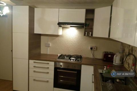 1 bedroom in a house share to rent, Nuns Way, Cambridge, CB4