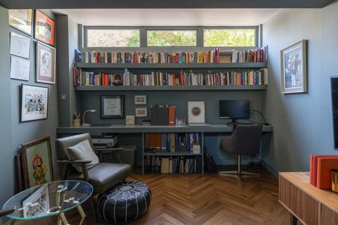 3 bedroom terraced house for sale, Willes Road, London NW5