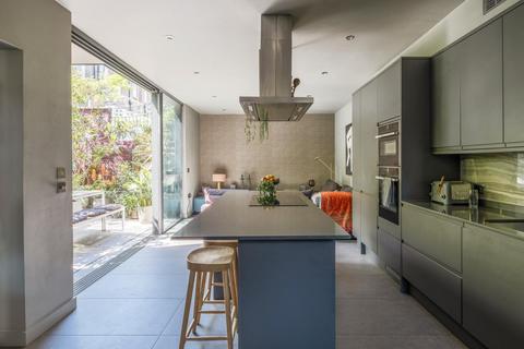 3 bedroom terraced house for sale, Willes Road, London NW5