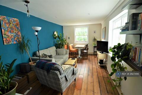 2 bedroom flat to rent, Kemerton Road, London, SE5