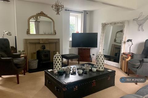 5 bedroom detached house to rent, The Gwent Lodge, Llanvihangel Crucorney, Abergavenny, NP7