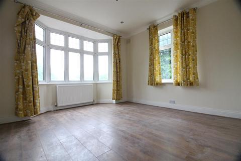 5 bedroom house to rent, Heston Road, Hounslow