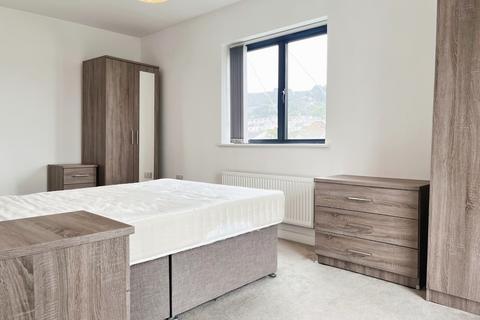2 bedroom flat to rent, Sir Harry Secombe Court, SWANSEA, SA1