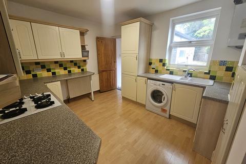 2 bedroom terraced house to rent, Waterlow Road, Maidstone, ME14