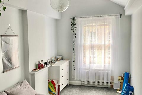 1 bedroom flat to rent, Elgin Avenue, London  W9