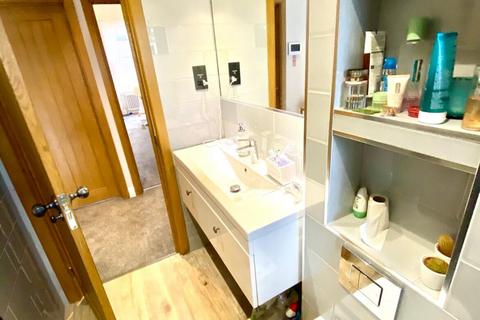 1 bedroom flat to rent, Elgin Avenue, London  W9
