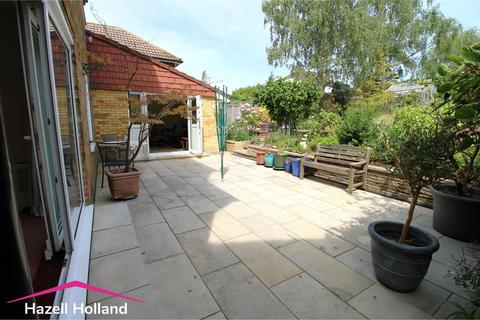 4 bedroom detached house for sale, Walden Road, Chislehurst