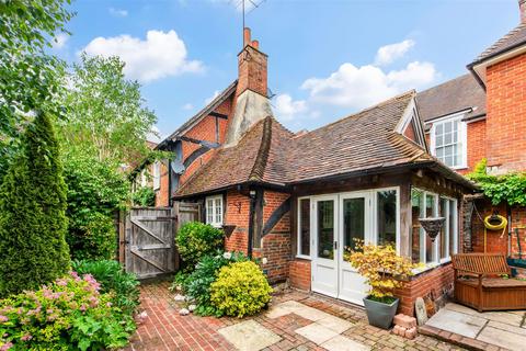 2 bedroom cottage for sale, Lower Church Lane, Farnham