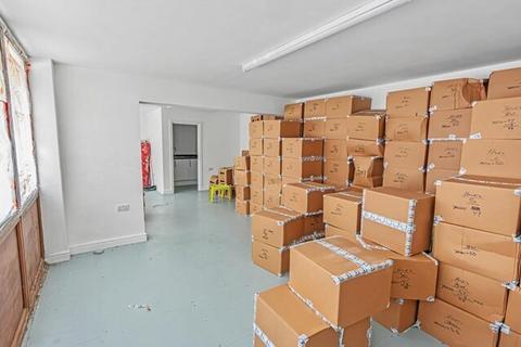 Retail property (high street) for sale, 13 Andover Rd Ludgershall SP11 9LU