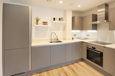 2 bedroom flat to rent, Davigdor Road, Hove