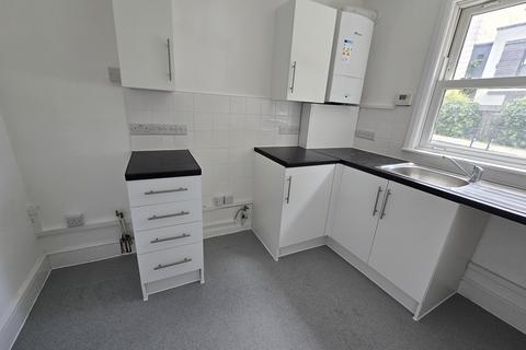 3 bedroom semi-detached house to rent, Lambton Road, London N19