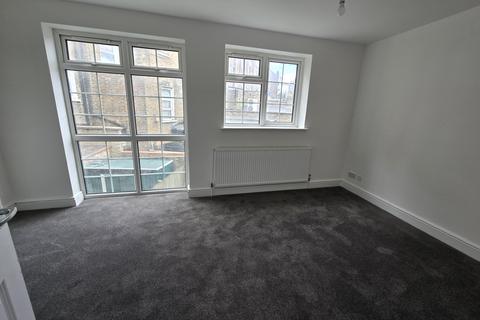 3 bedroom semi-detached house to rent, Lambton Road, London N19