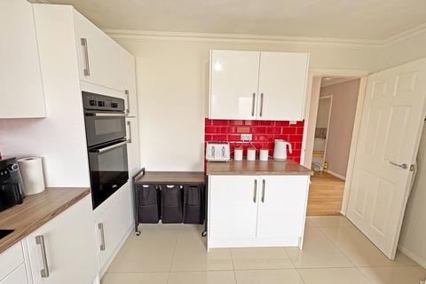 4 bedroom detached bungalow for sale, Jenkins Close, Skegness,  PE25