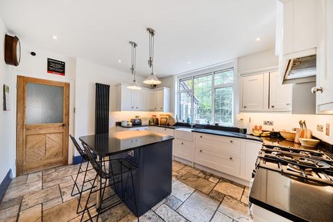 5 bedroom detached house for sale, Bencombe Road, Purley