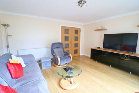 4 bedroom detached house for sale, Cricket Close, Walsall