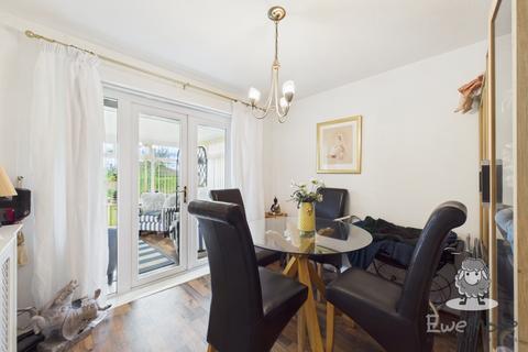 2 bedroom detached bungalow for sale, MELVILLE CLOSE, ST. HELENS, MERSEYSIDE, WA10