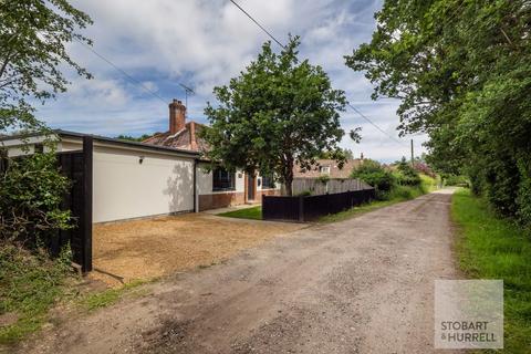 3 bedroom detached bungalow for sale, The Smea, Norwich NR12