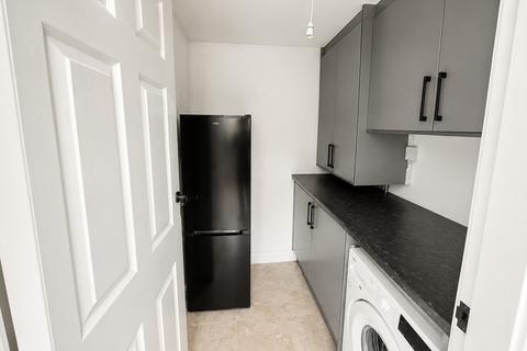 3 bedroom end of terrace house to rent, 3/4 Bed End Terraced, Birmingham Road, Bromsgrove, B61 0EZ