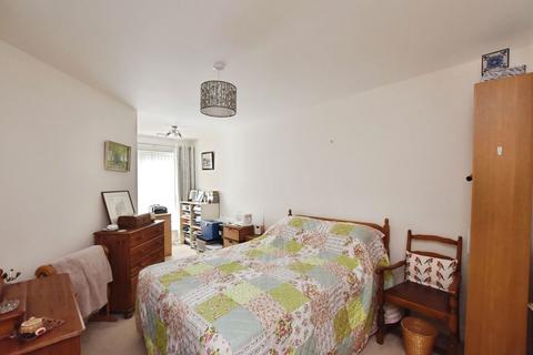 1 bedroom retirement property for sale, Endless Street, Salisbury                   *VIDEO TOUR*