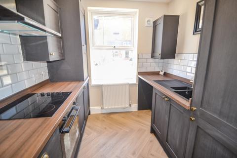 1 bedroom flat to rent, Upper Bar, Newport