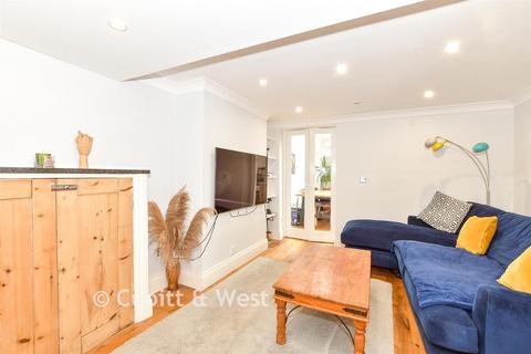 2 bedroom terraced house for sale, Franklin Place, Chichester PO19