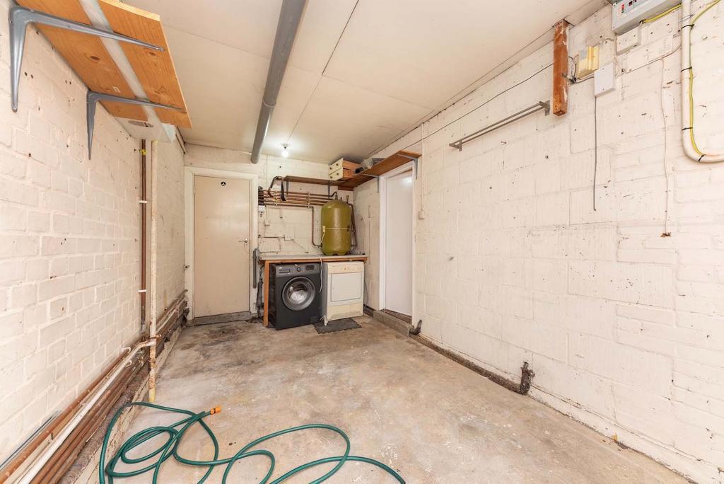 Utility room, utility