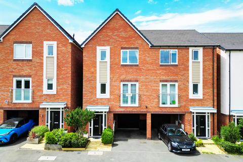 3 bedroom semi-detached house for sale, Wynne Crescent, Rugby, CV21