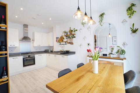 3 bedroom semi-detached house for sale, Wynne Crescent, Rugby, CV21