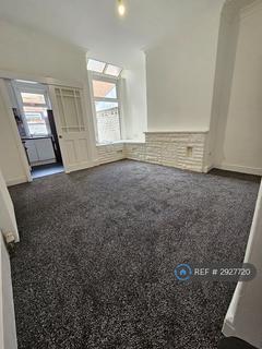 2 bedroom terraced house to rent, Waverley Road West, Manchester, M9