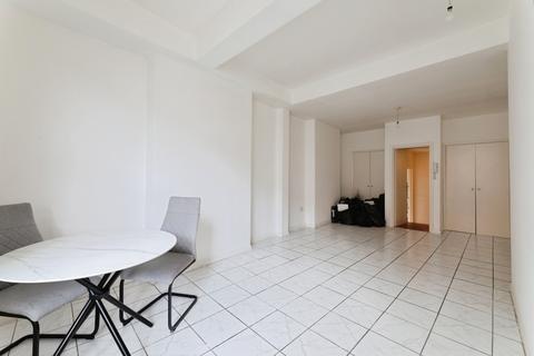 Studio for sale, 22 Courtenay Mews, London, E17