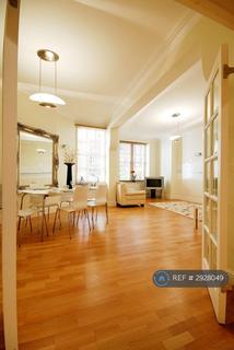 3 bedroom flat to rent, Rodney Court, London, W9