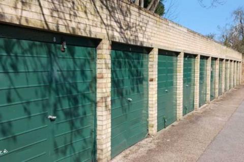 Garage to rent, Union Lane, Cambridge CB4
