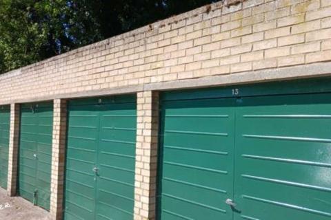 Garage to rent, Union Lane, Cambridge CB4