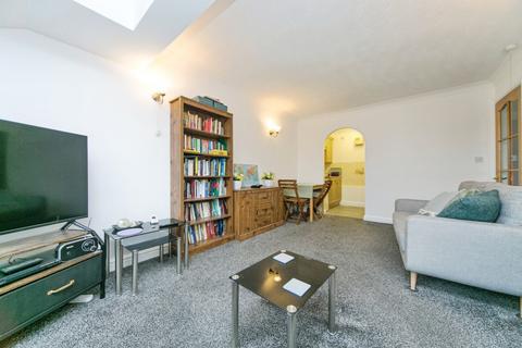 1 bedroom flat for sale, Conway Road, Colwyn Bay, Conwy, LL29