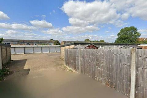 Garage to rent, Western Way, Letchworth Garden City SG6
