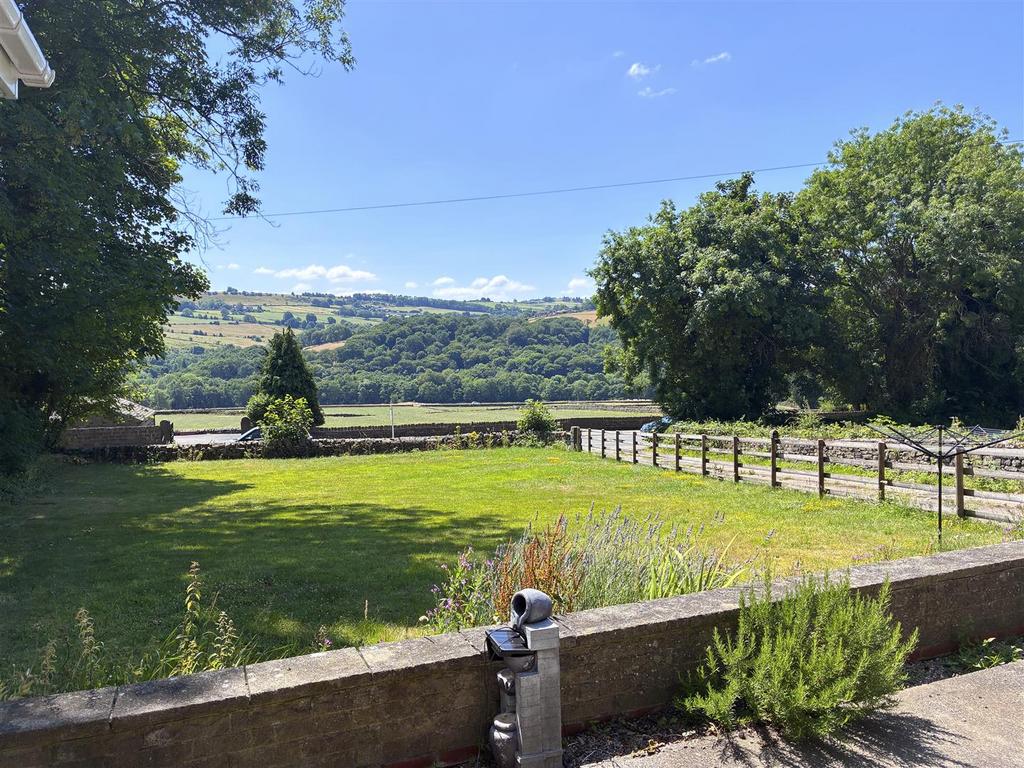 House in Sheffield, Stacey Bank, Bradfield - View 2