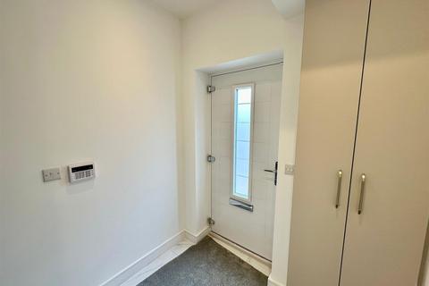 2 bedroom townhouse for sale, Hadfield Street, Oldham
