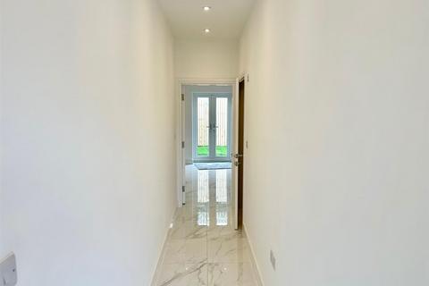 2 bedroom townhouse for sale, Hadfield Street, Oldham