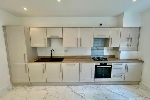 2 bedroom townhouse for sale, Hadfield Street, Oldham