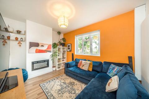 4 bedroom semi-detached house for sale, Fairfield Grove, Charlton