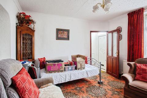 3 bedroom semi-detached house for sale, Cawthorne Road, Barugh Green, Barnsley