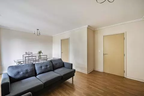2 bedroom apartment for sale - View 4