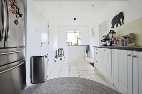 4 bedroom detached house for sale, Castles Close, Stotfold