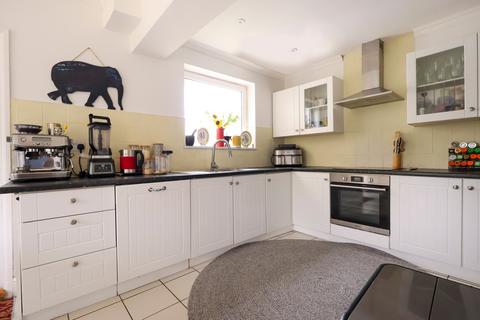 4 bedroom detached house for sale, Castles Close, Stotfold