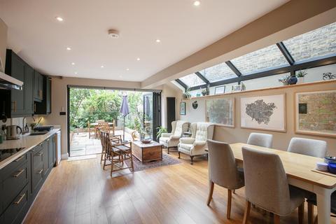 4 bedroom terraced house for sale, Shenley Road, Camberwell, SE5
