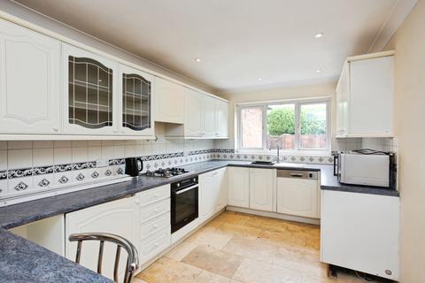 5 bedroom semi-detached house for sale, Hopgarden Road, Tonbridge, Kent, TN10