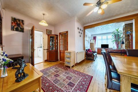 4 bedroom end of terrace house for sale, Milton Road, Belvedere